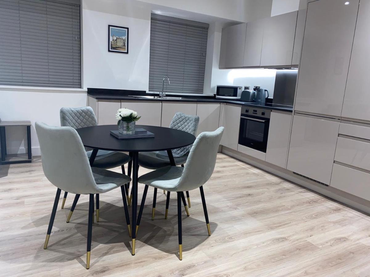 Roomotel - Broadoaks Apartments Solihull Esterno foto