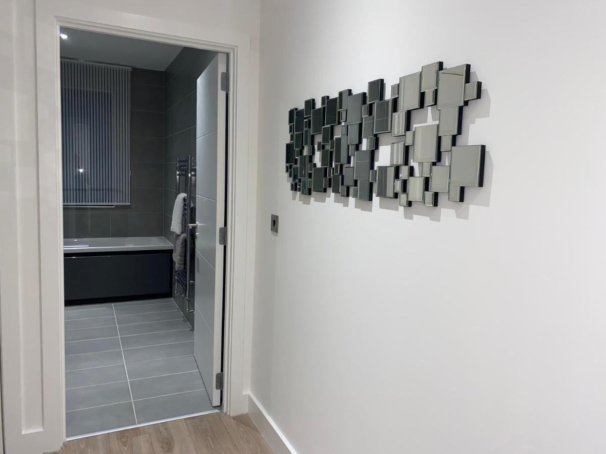 Roomotel - Broadoaks Apartments Solihull Esterno foto