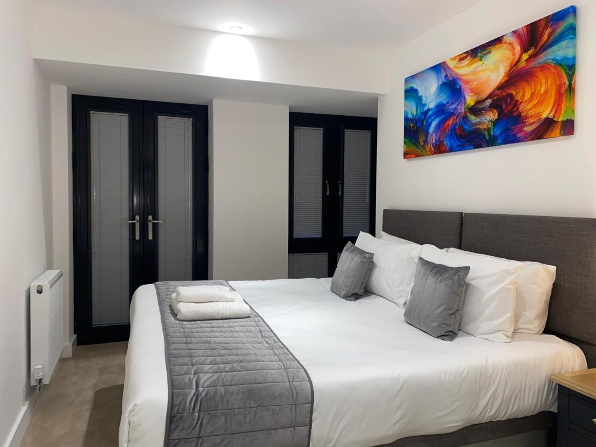 Roomotel - Broadoaks Apartments Solihull Esterno foto