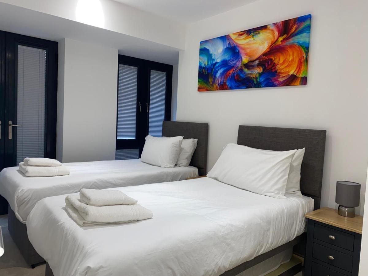 Roomotel - Broadoaks Apartments Solihull Esterno foto