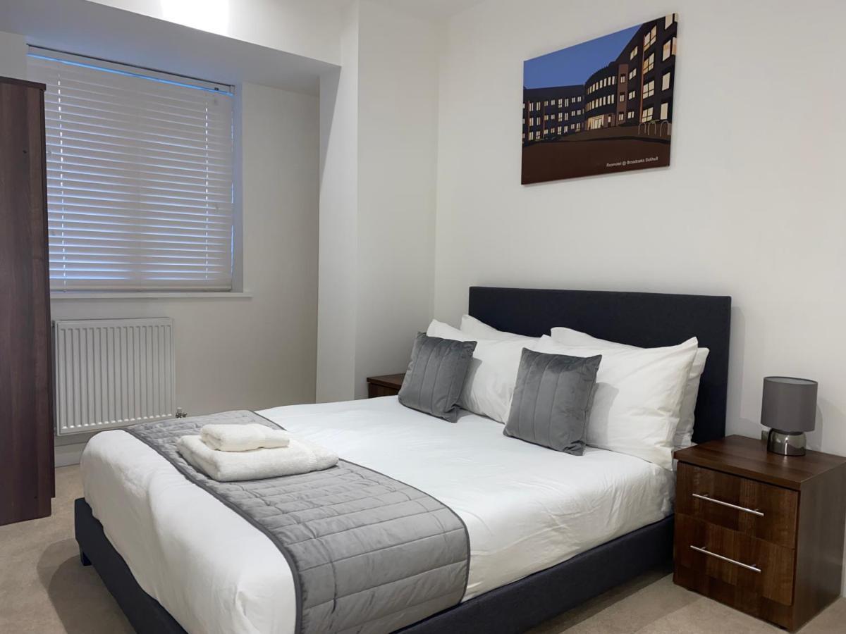 Roomotel - Broadoaks Apartments Solihull Esterno foto